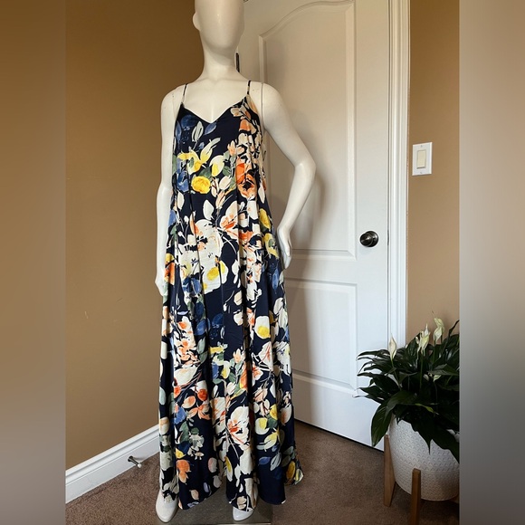 Nicole Miller Dresses & Skirts - Flower long dress💐/size L